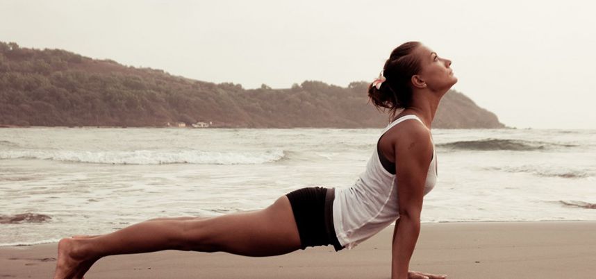 Asana-Up-Dog-woman